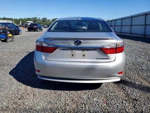 2013 LEXUS ES
