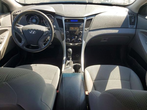 2013 HYUNDAI SONATA GLS/ GLS Popular