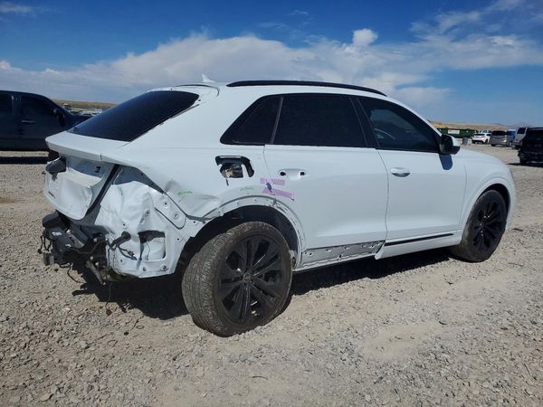 2025 AUDI Q8