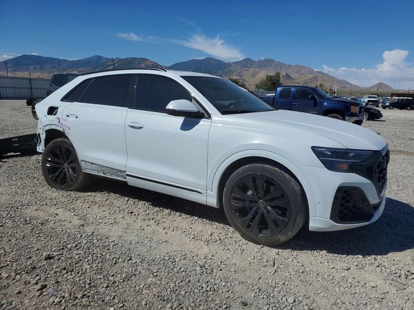 2025 AUDI Q8