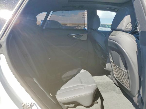 2025 AUDI Q8