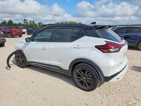 2021 NISSAN KICKS SR