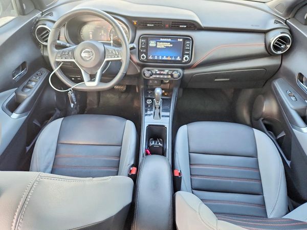 2021 NISSAN KICKS SR