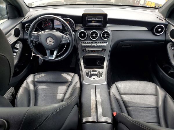 2019 MERCEDES-BENZ GLC