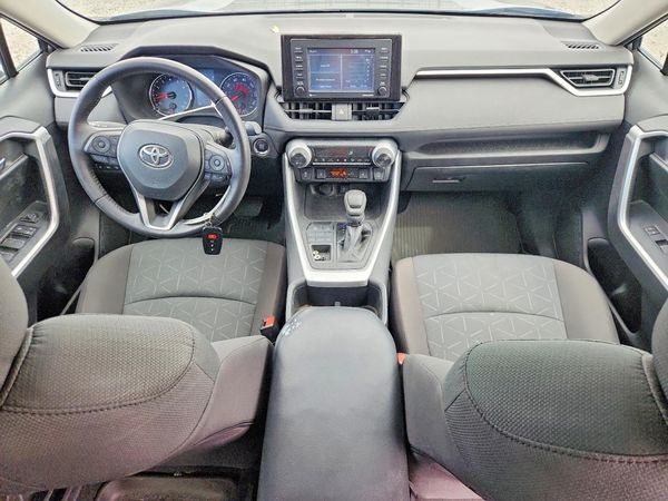 2022 TOYOTA RAV4 XLE