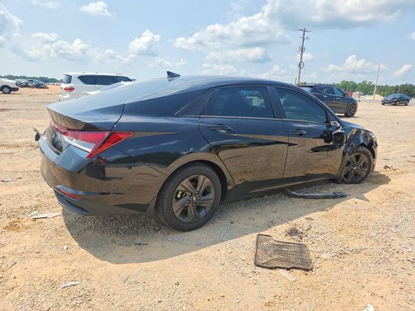 2022 HYUNDAI ELANTRA