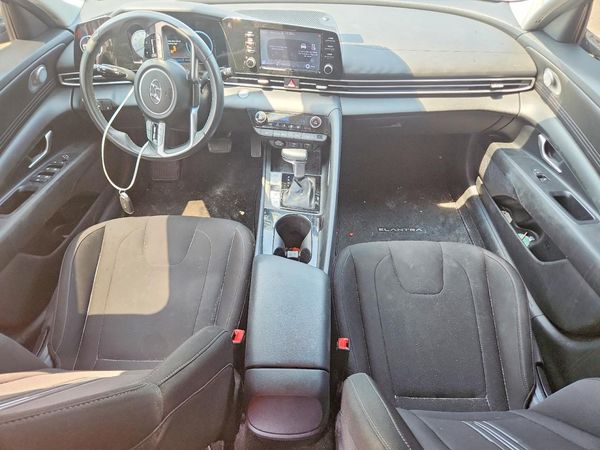 2022 HYUNDAI ELANTRA