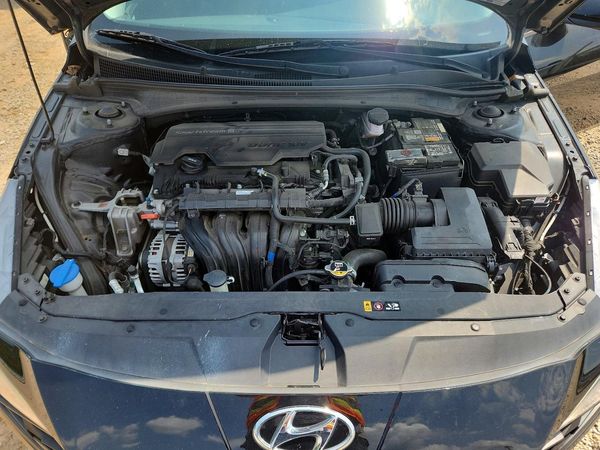 2022 HYUNDAI ELANTRA