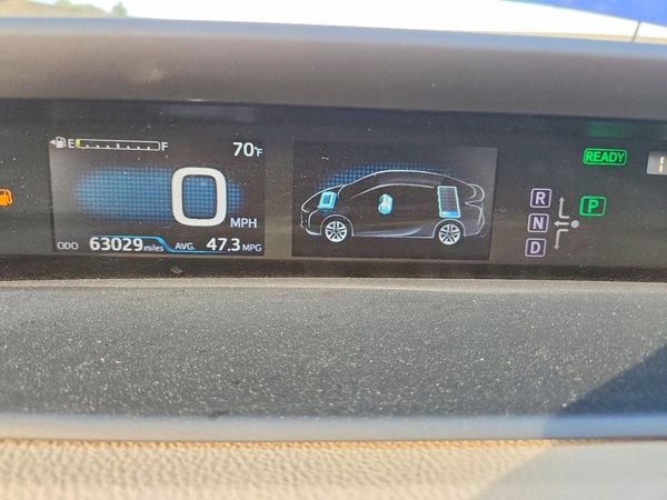 2016 TOYOTA PRIUS