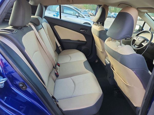 2016 TOYOTA PRIUS