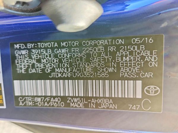 2016 TOYOTA PRIUS