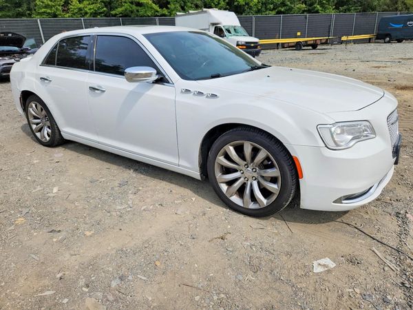 2018 CHRYSLER 300