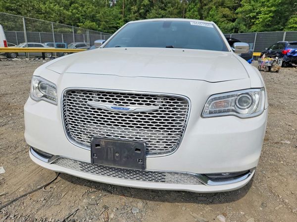 2018 CHRYSLER 300