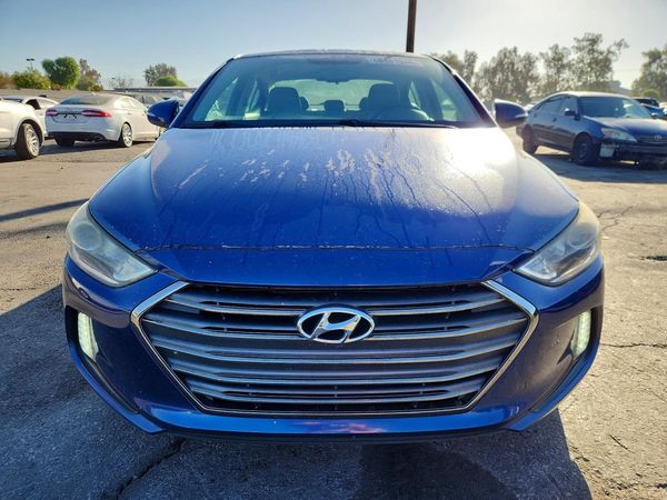 2017 HYUNDAI ELANTRA