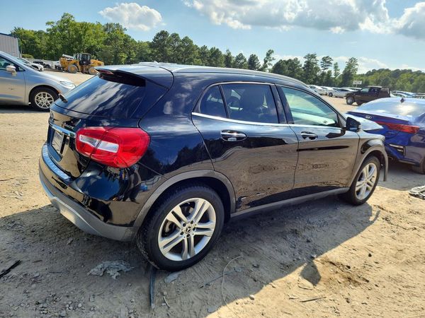 2018 MERCEDES-BENZ GLA GLA250-4M