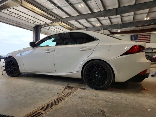 2017 LEXUS IS 300