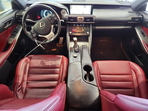 2017 LEXUS IS 300