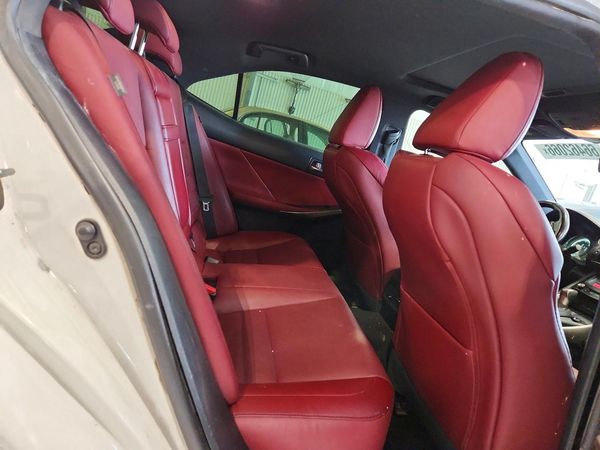 2017 LEXUS IS 300