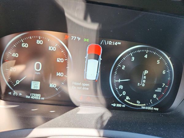 2016 VOLVO XC90 SV42 Momentum