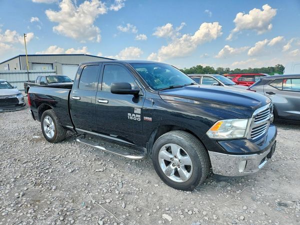 2014 RAM 1500 SLT — Passenger 3/4