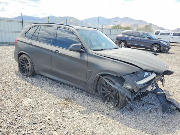 2014 BMW X5 xDrive35i — Passenger 3/4