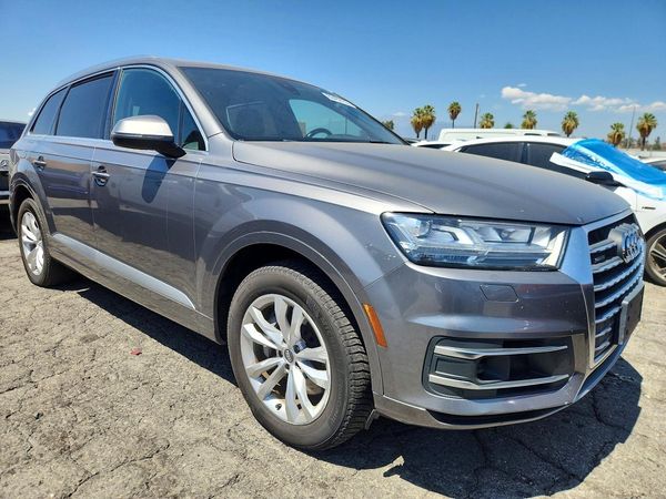 2017 AUDI Q7 quattro Premium Plus