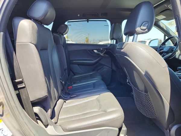 2017 AUDI Q7 quattro Premium Plus