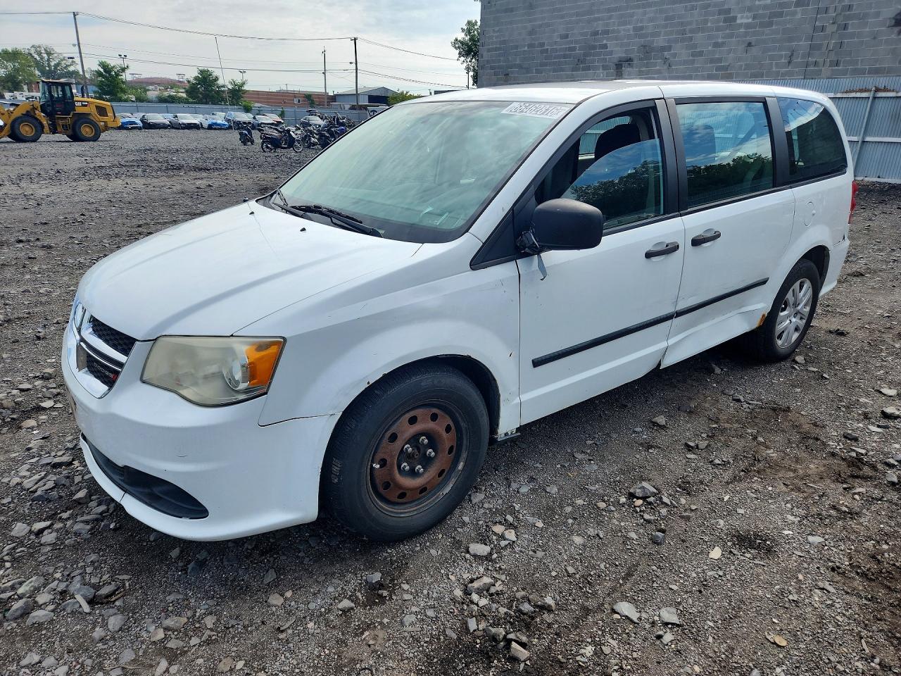 2014 DODGE GRAND CARAVAN SE — Front 3/4