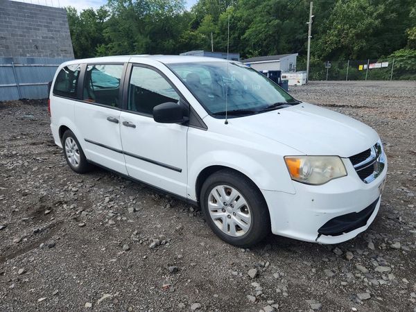 2014 DODGE GRAND CARAVAN SE — Passenger 3/4