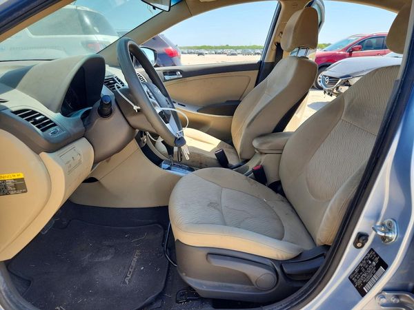 2012 HYUNDAI ACCENT