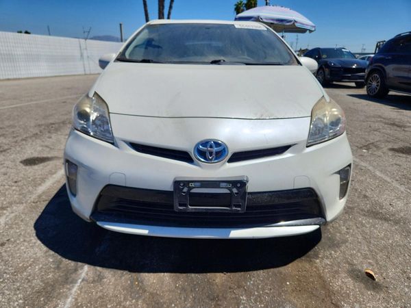 2015 TOYOTA PRIUS