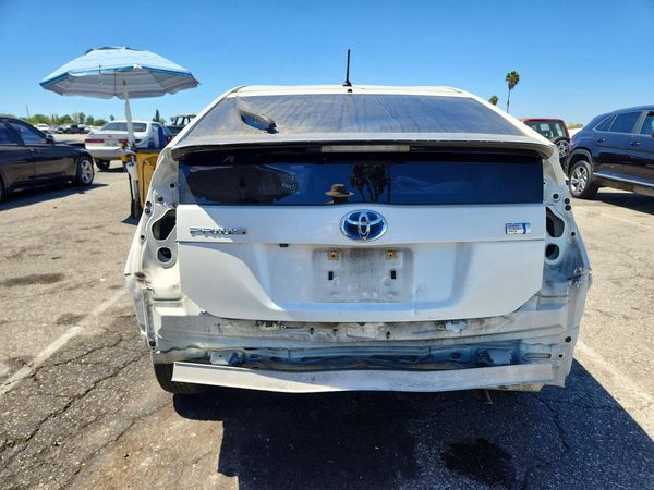 2015 TOYOTA PRIUS