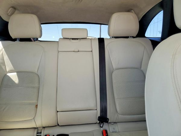 2019 JAGUAR F-PACE