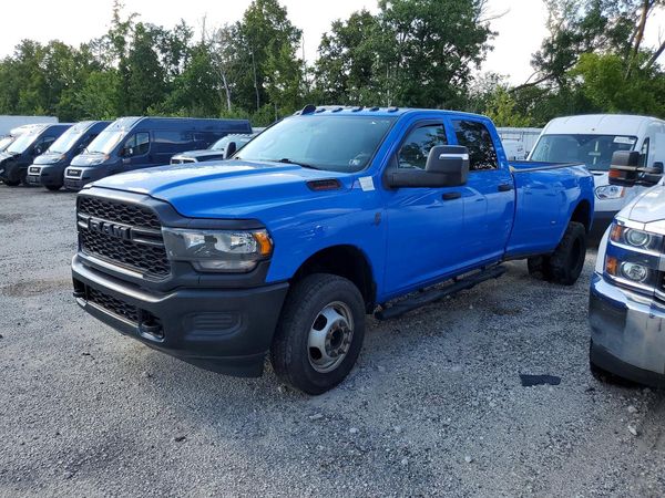 2024 RAM 3500 Tradesman — Front 3/4