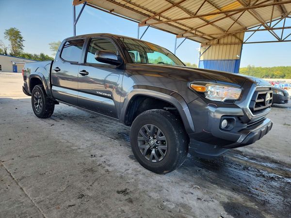 2022 TOYOTA TACOMA SR5