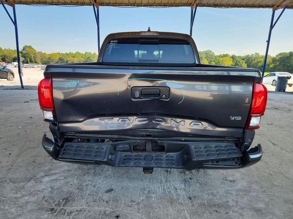 2022 TOYOTA TACOMA SR5