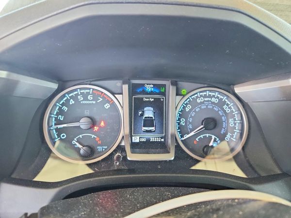 2022 TOYOTA TACOMA SR5