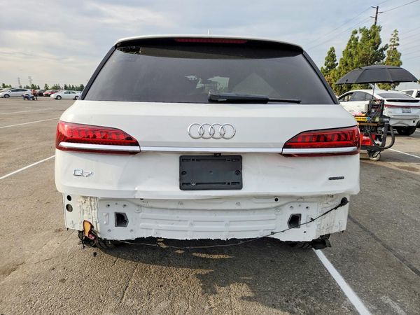 2020 AUDI Q7