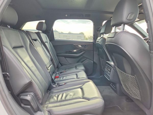 2020 AUDI Q7