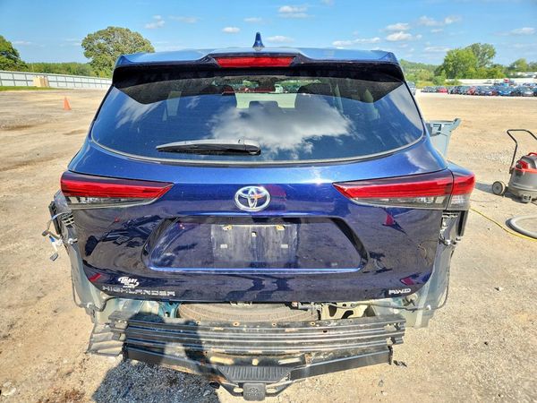 2020 TOYOTA HIGHLANDER
