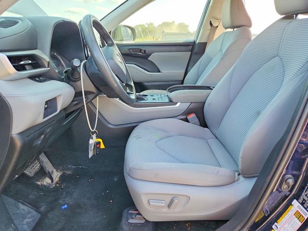 2020 TOYOTA HIGHLANDER