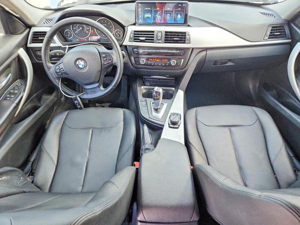 2013 BMW 328 SA