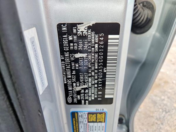 2016 KIA SORENTO L / LX