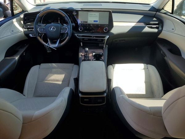 2025 LEXUS RX
