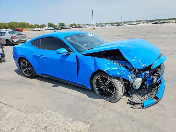 2024 FORD MUSTANG I4 — Passenger 3/4