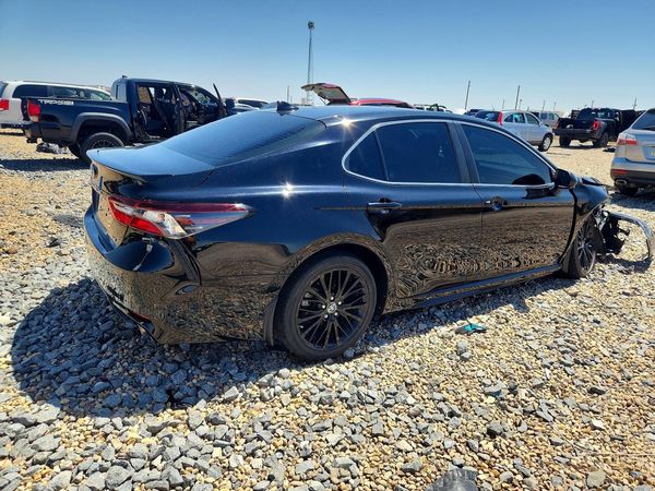 2021 TOYOTA CAMRY