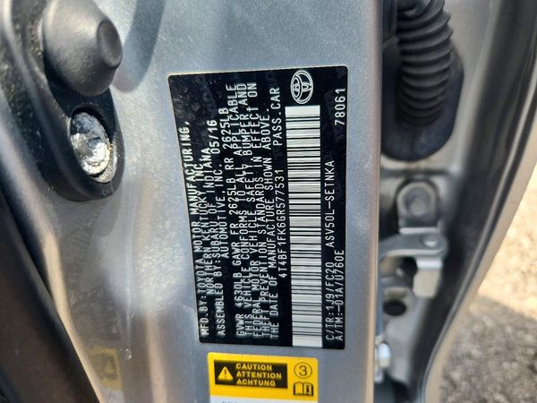 2016 TOYOTA CAMRY