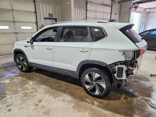 2024 VOLKSWAGEN TAOS
