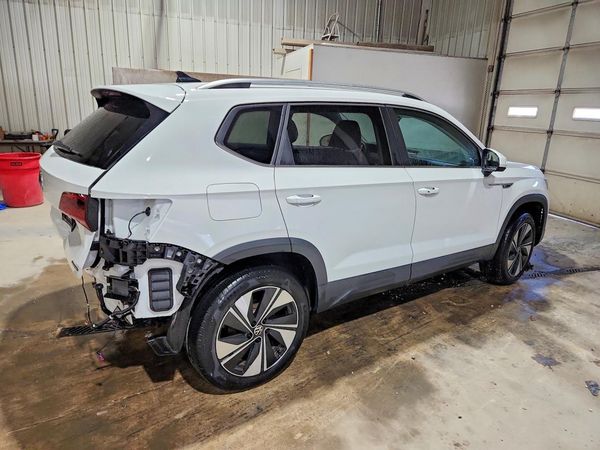 2024 VOLKSWAGEN TAOS