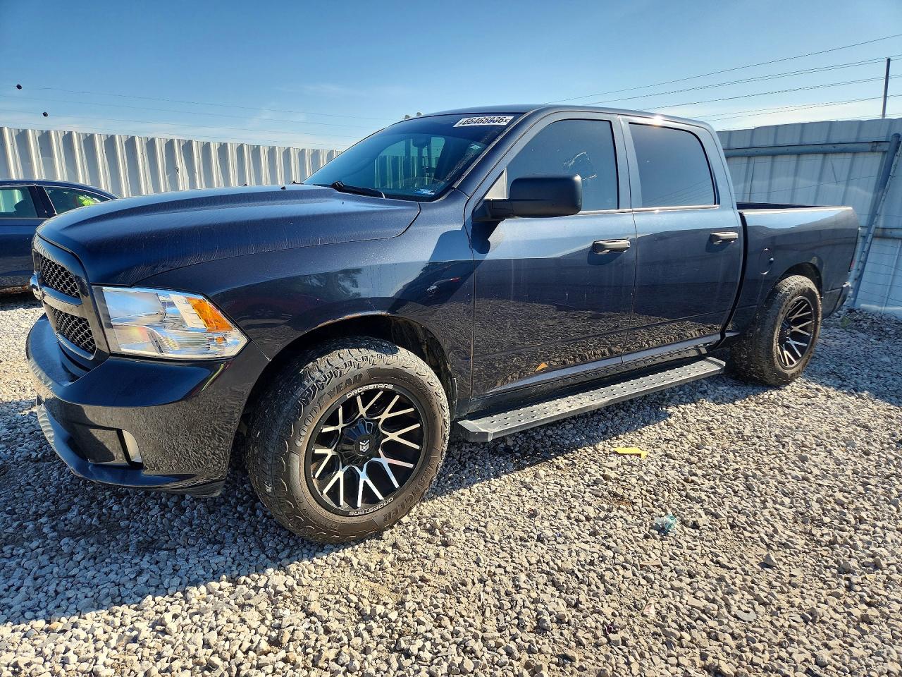 2015 RAM 1500 ST